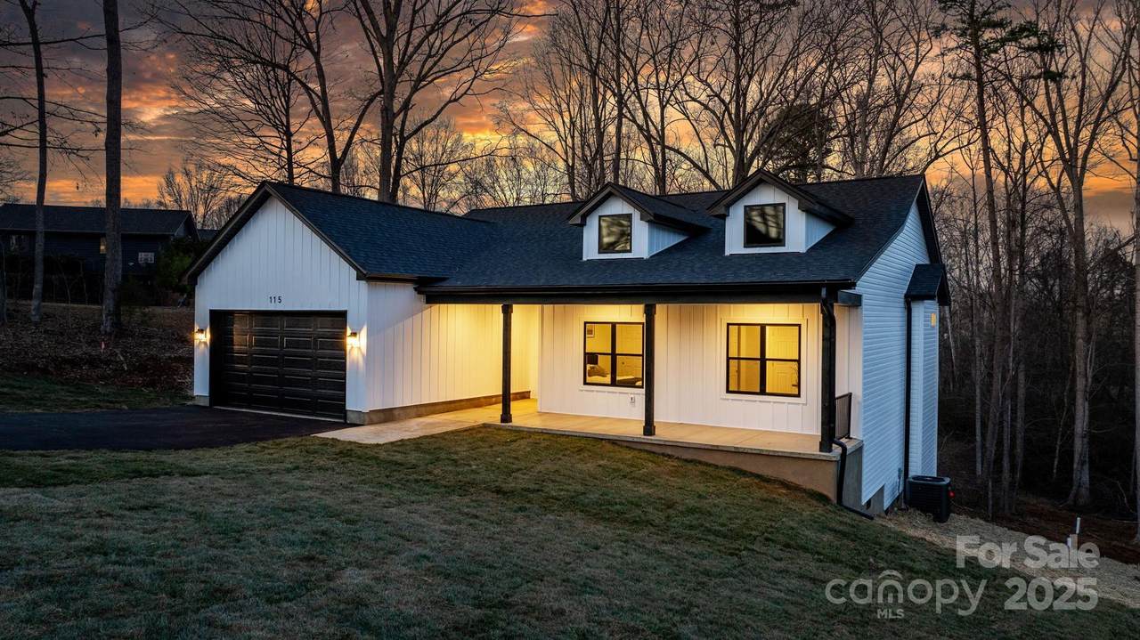 115 Brentwood Drive - Photo 1