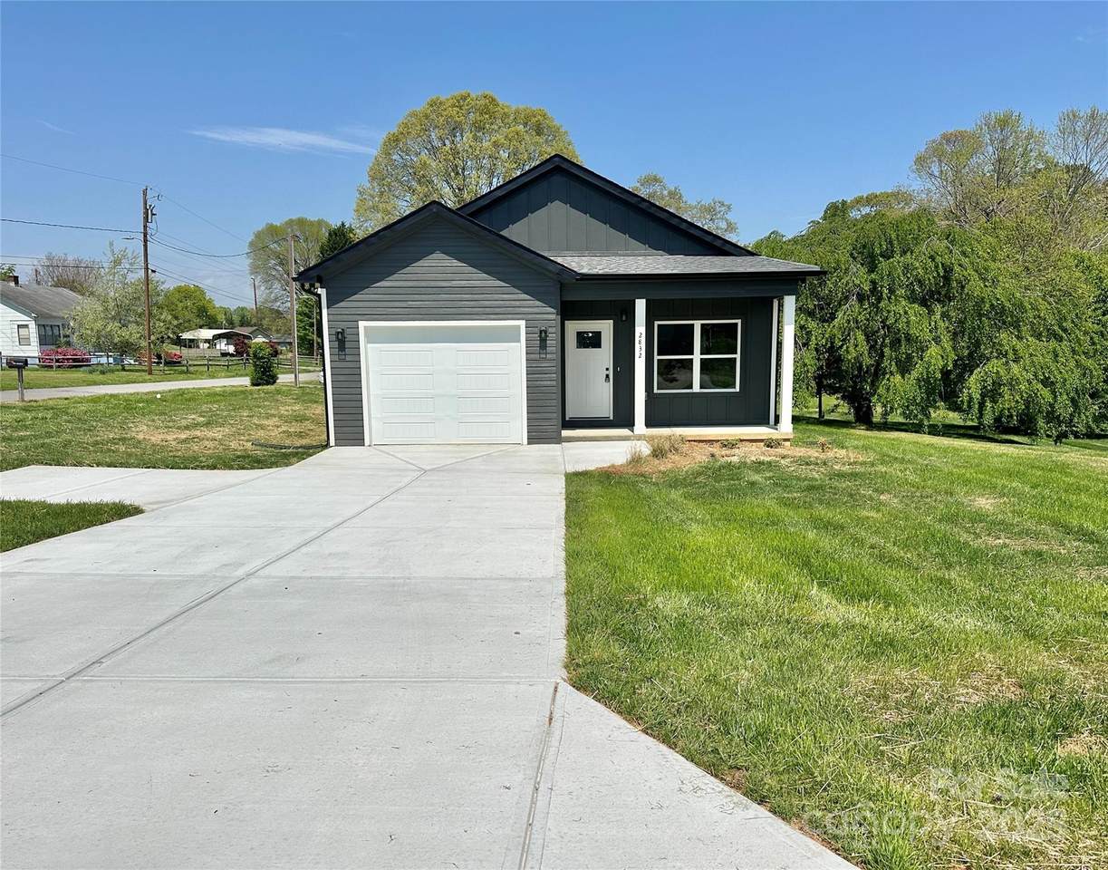 2832 12th Avenue - Photo 1