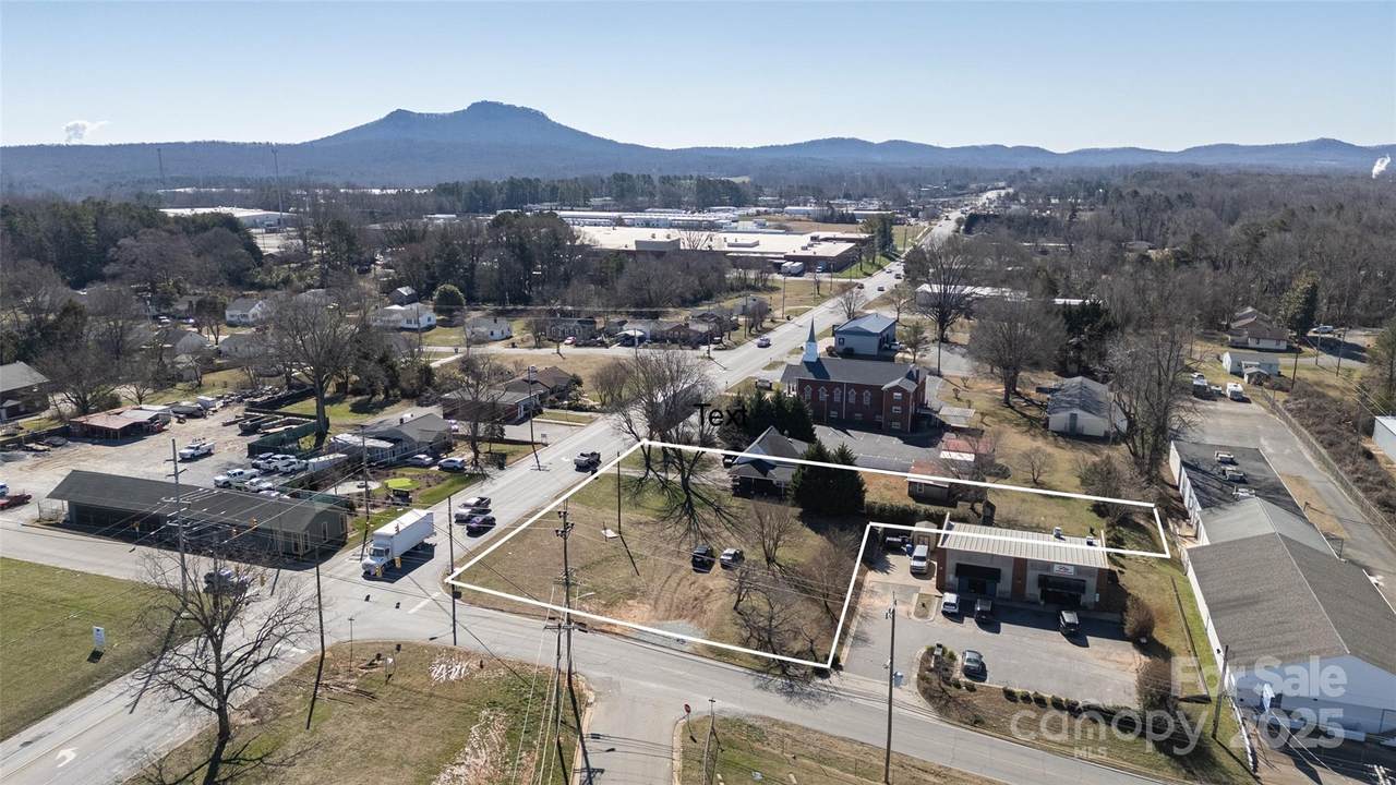 304 York Road - Photo 1