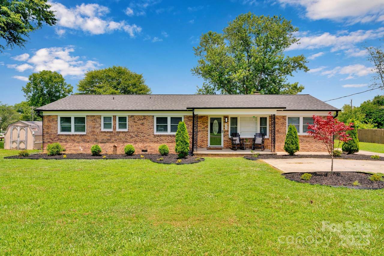 905 Blalock Drive - Photo 1