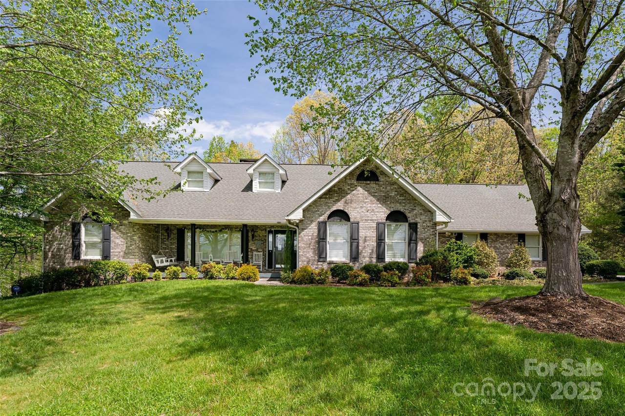 22 Moon Wood Trail - Photo 1