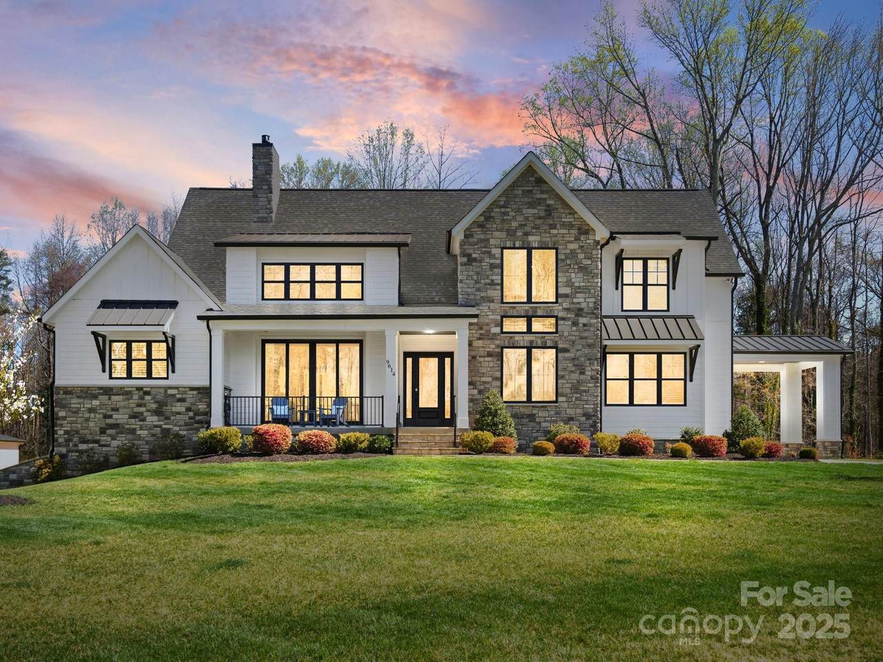 9614 Beatties Ford Road - Photo 1