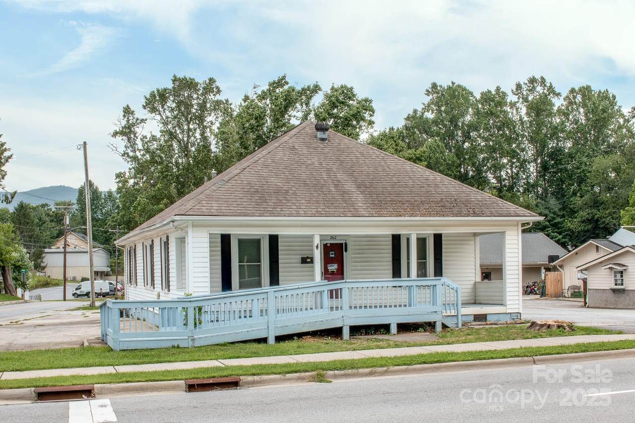 262 Caldwell Street - Photo 1