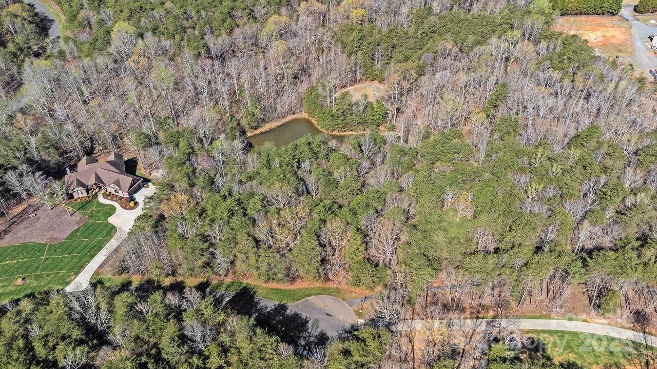 143 Chersonese Court - Photo 1