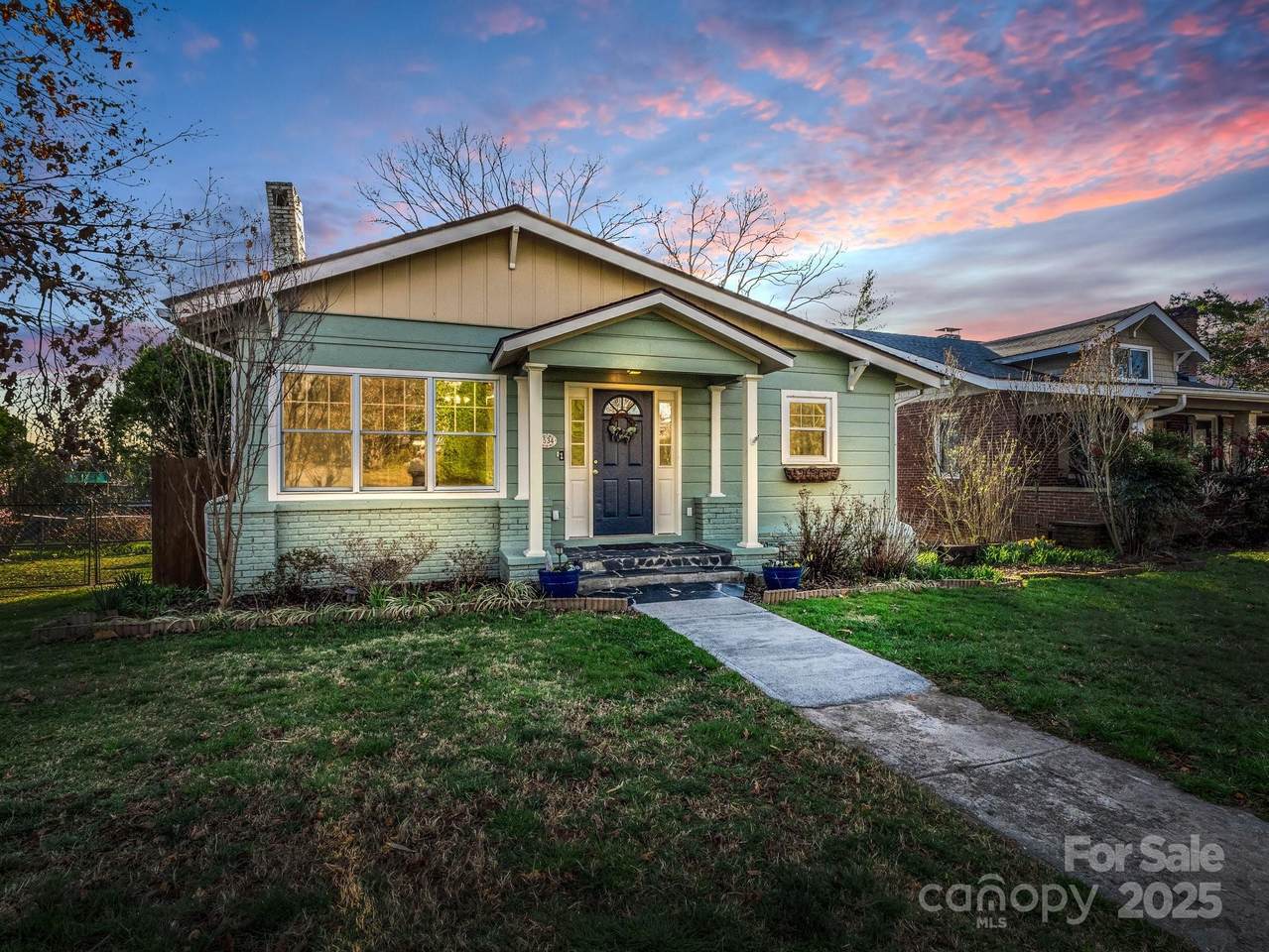 1534 Kensington Road - Photo 1