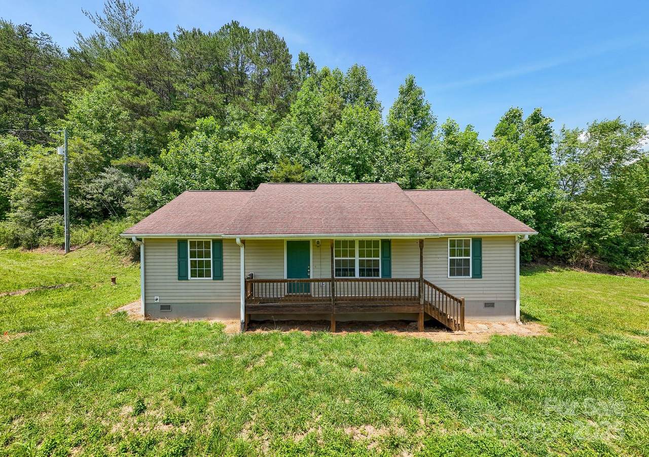 42 Leonard Davis Road - Photo 1