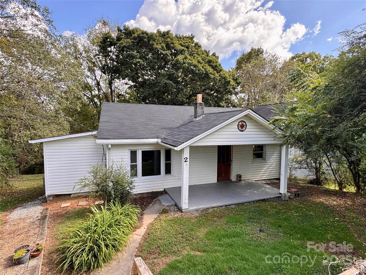 2 Evergreen Avenue - Photo 1