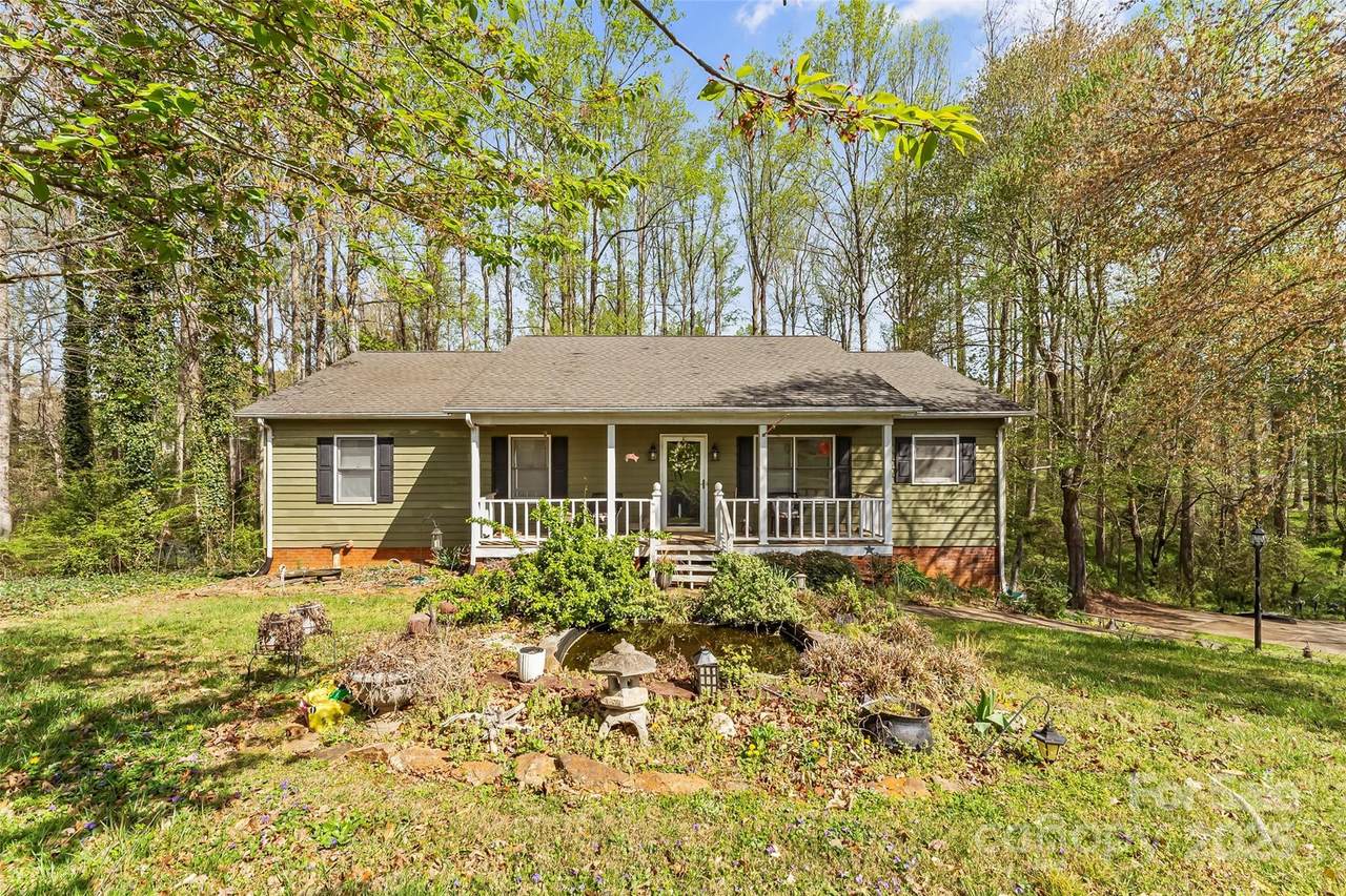 4896 Birch Circle - Photo 1