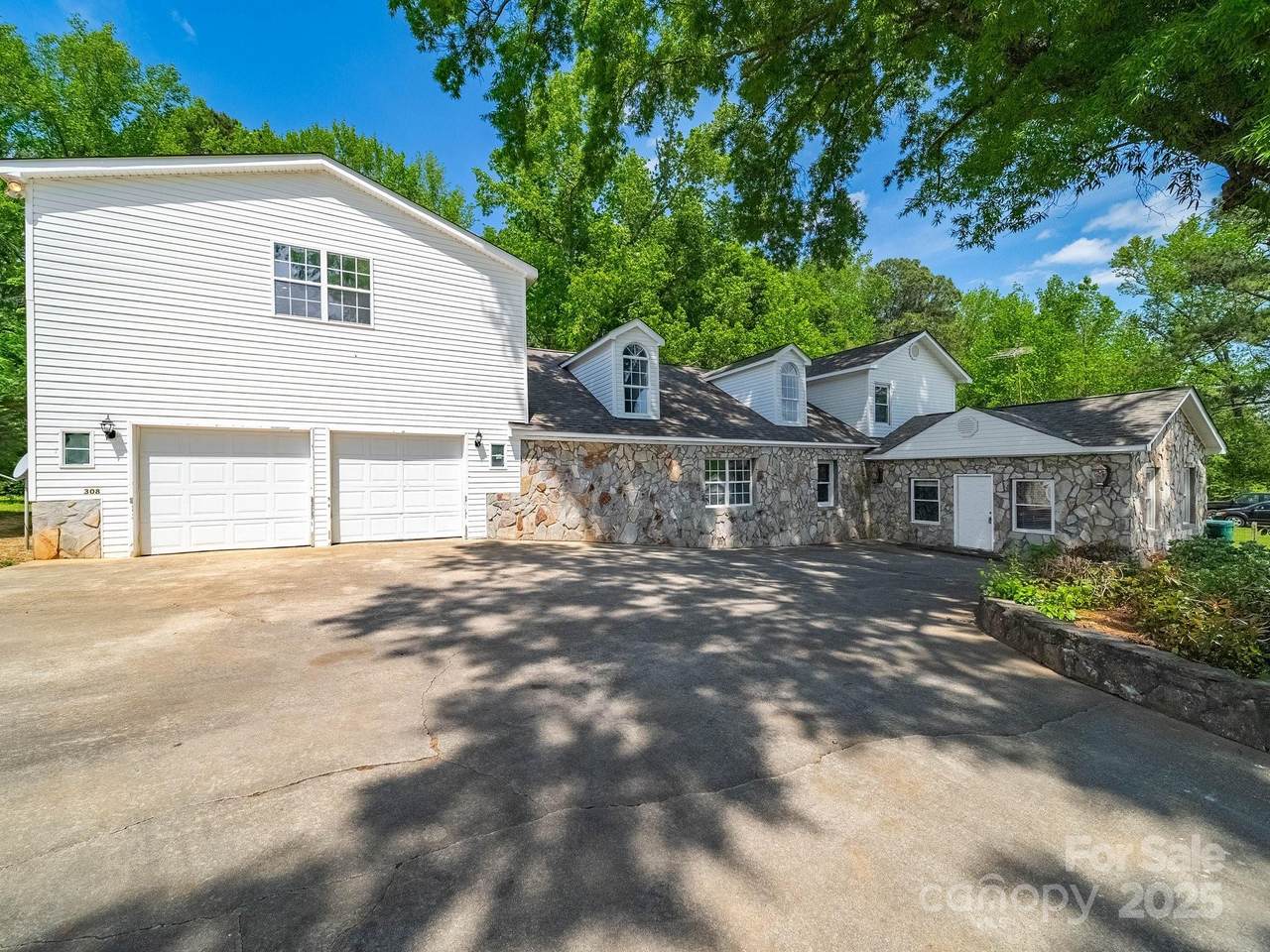 308 Miller Street - Photo 1