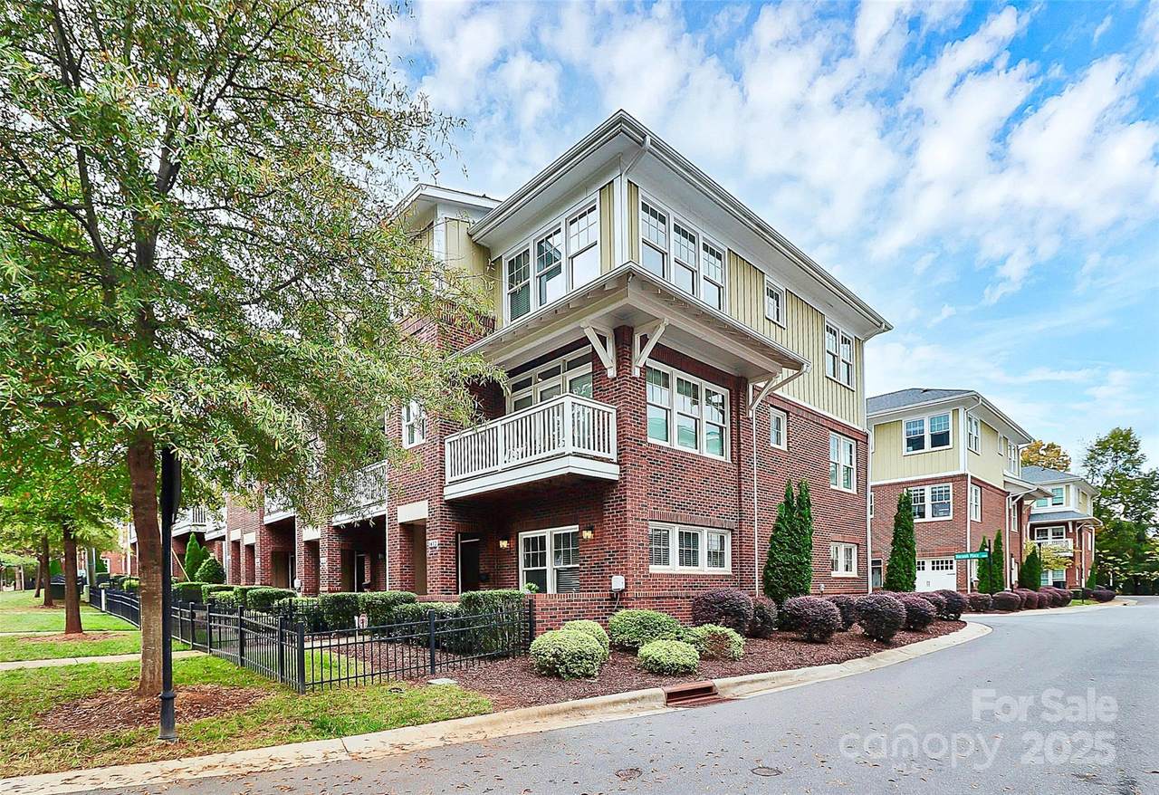 1412 4th Street - Photo 1