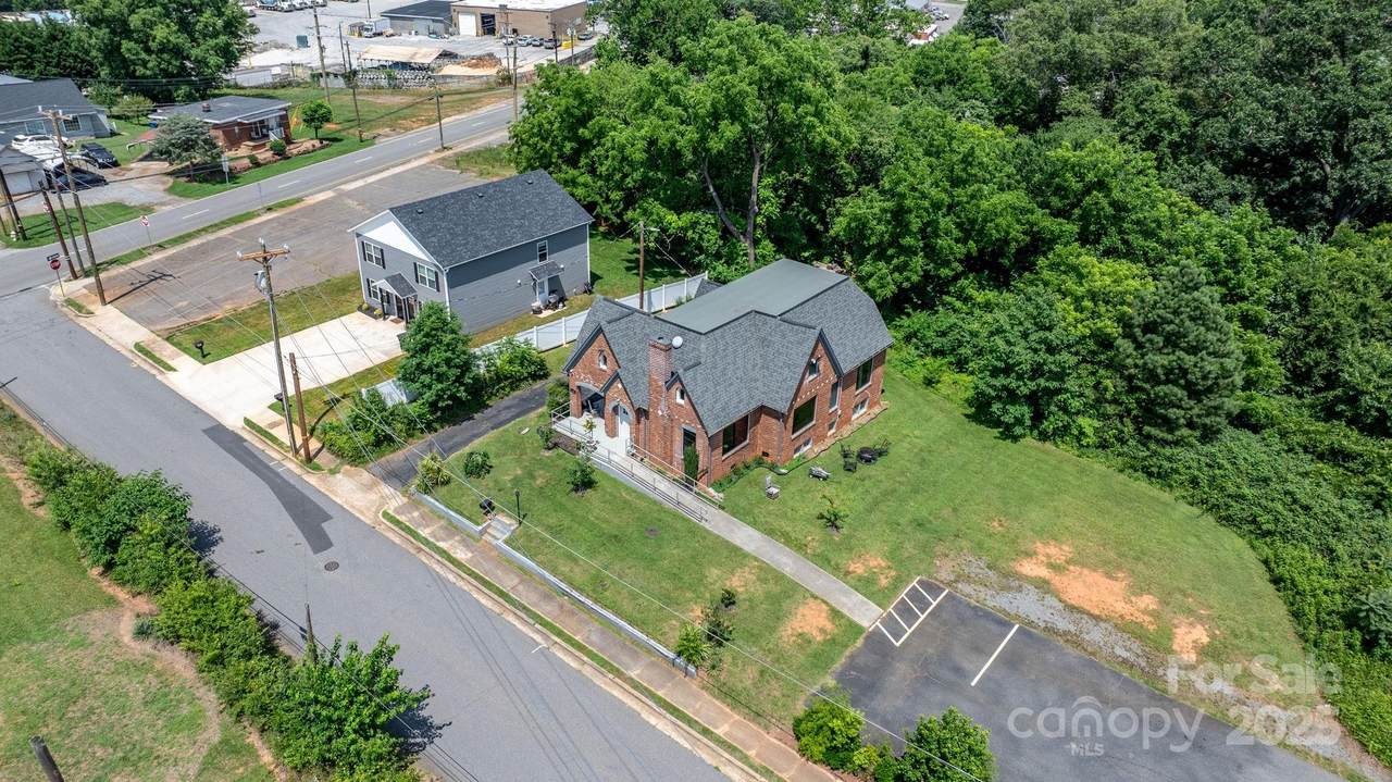 115 12th Street - Photo 1