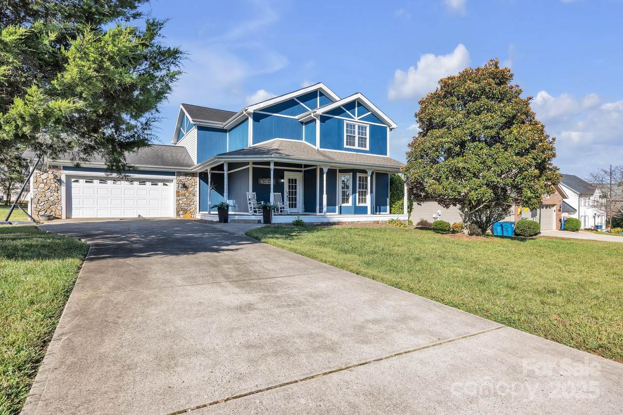 63 Frost Lane - Photo 1