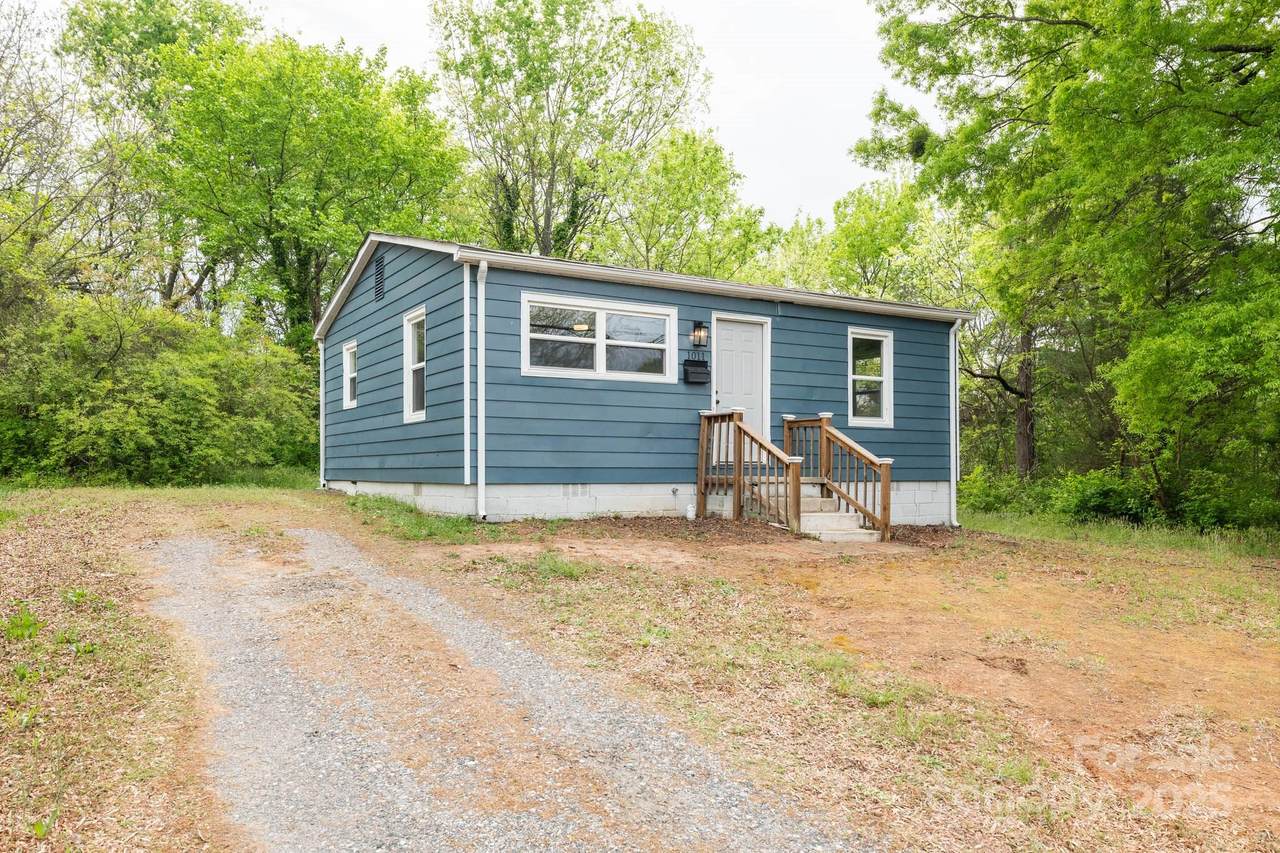 1011 Rickert Street - Photo 1