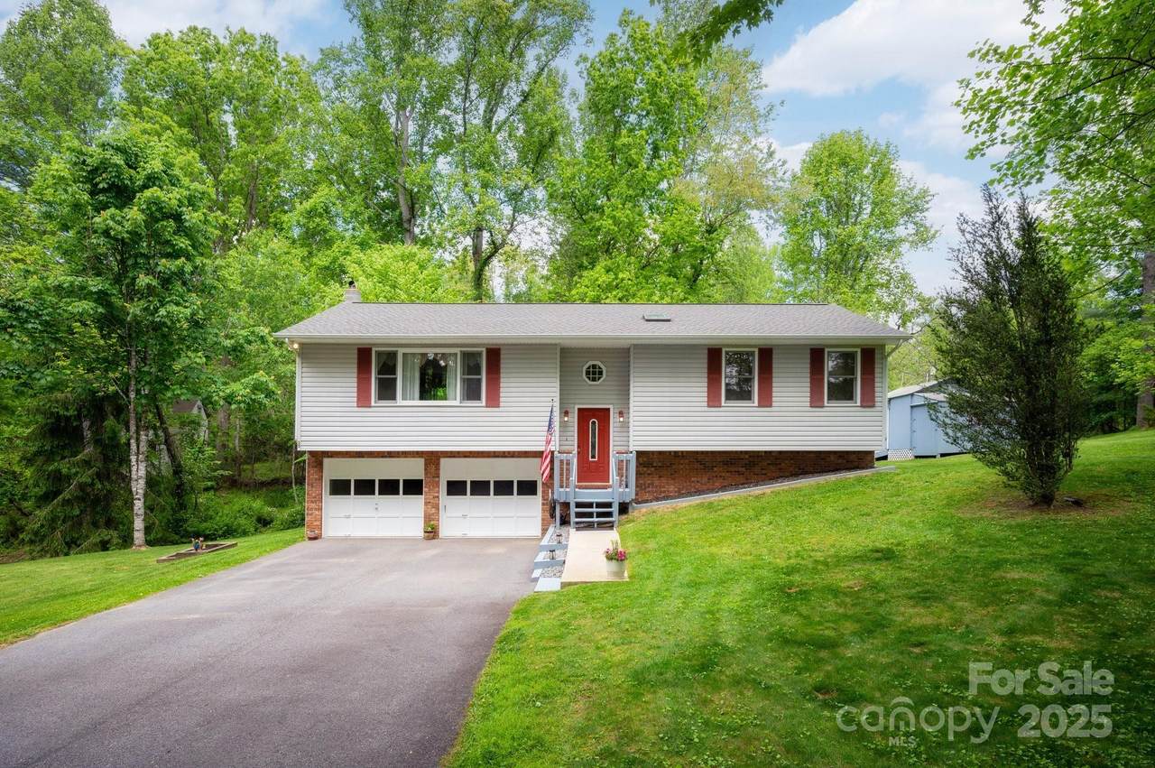 15 Heather Lane - Photo 1