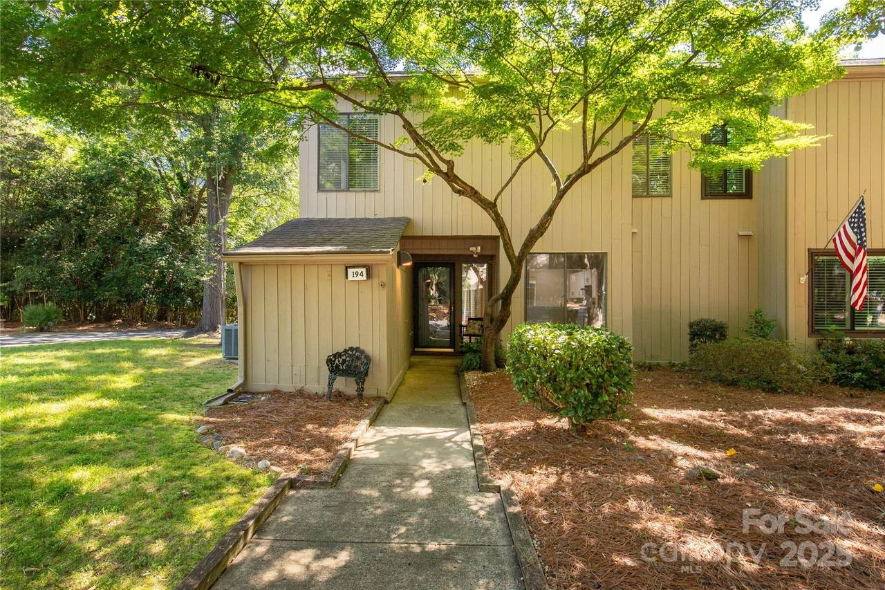 194 Riverview Terrace - Photo 1