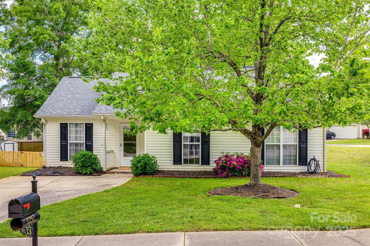 1252 Spring View Court - Photo 1