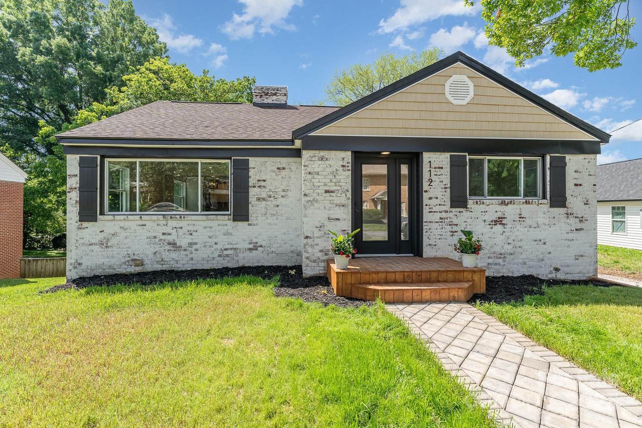 112 Circle Drive - Photo 1