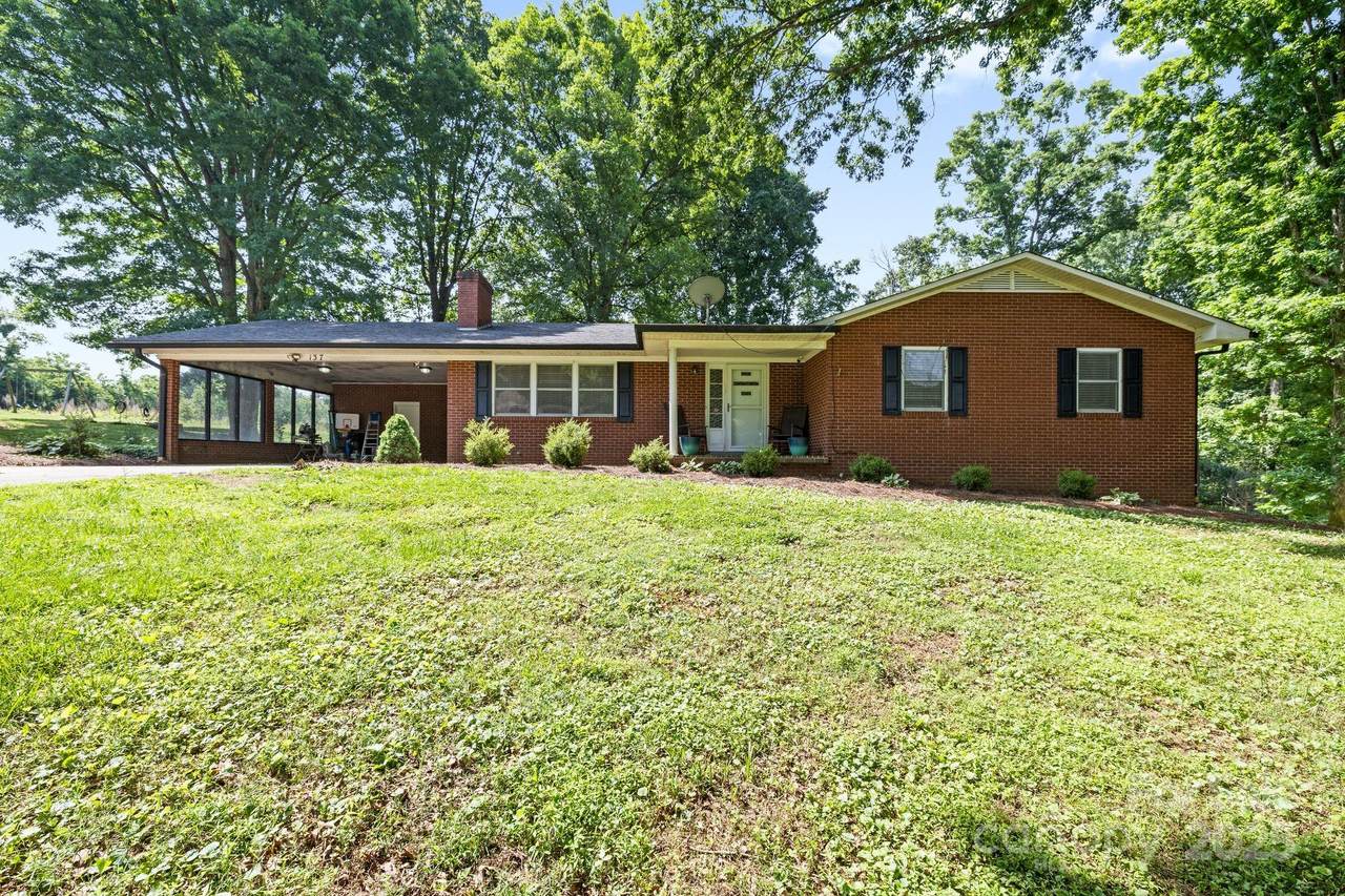 137 Deal Lane - Photo 1