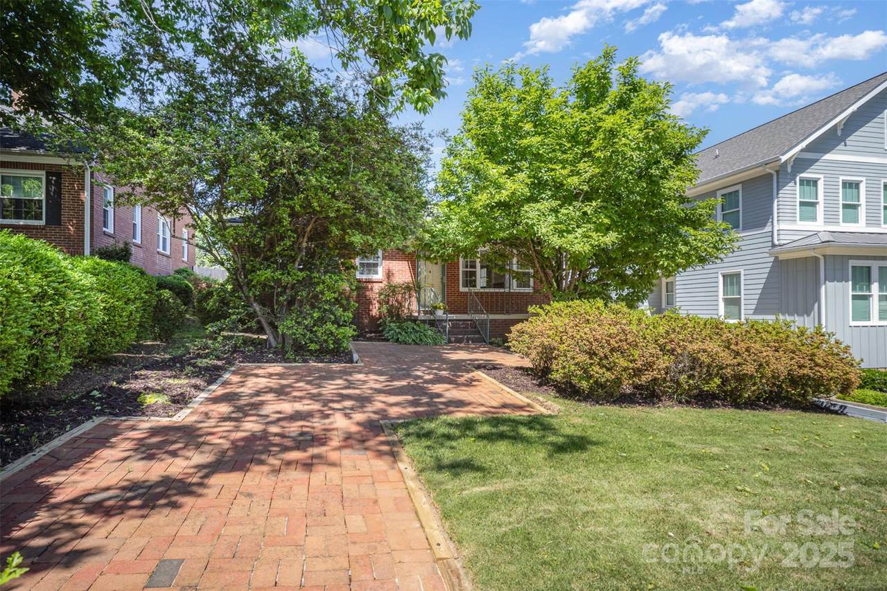 2125 Chatham Avenue - Photo 1