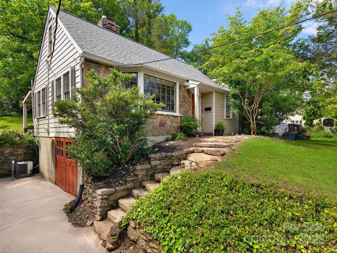 21 Clairmont Avenue - Photo 1