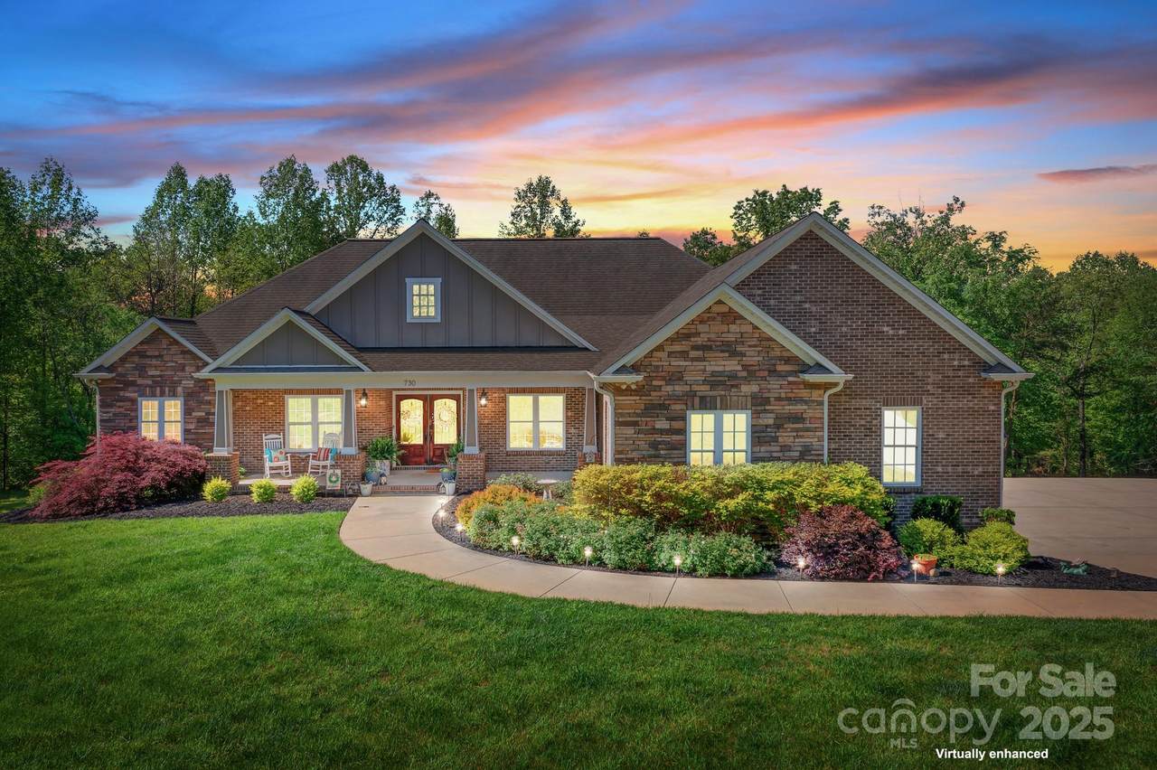 730 Oak Ridge Farms Circle - Photo 1
