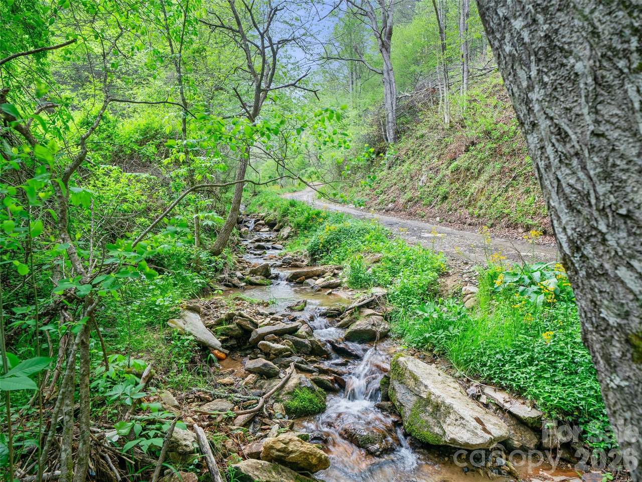https://bt-photos.global.ssl.fastly.net/cmls/1280_boomver_2_4252435-1.jpg