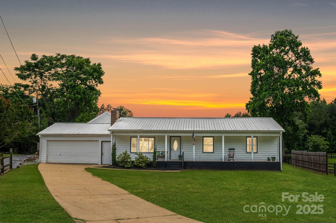 2054 Hickory Hills Drive - Photo 1