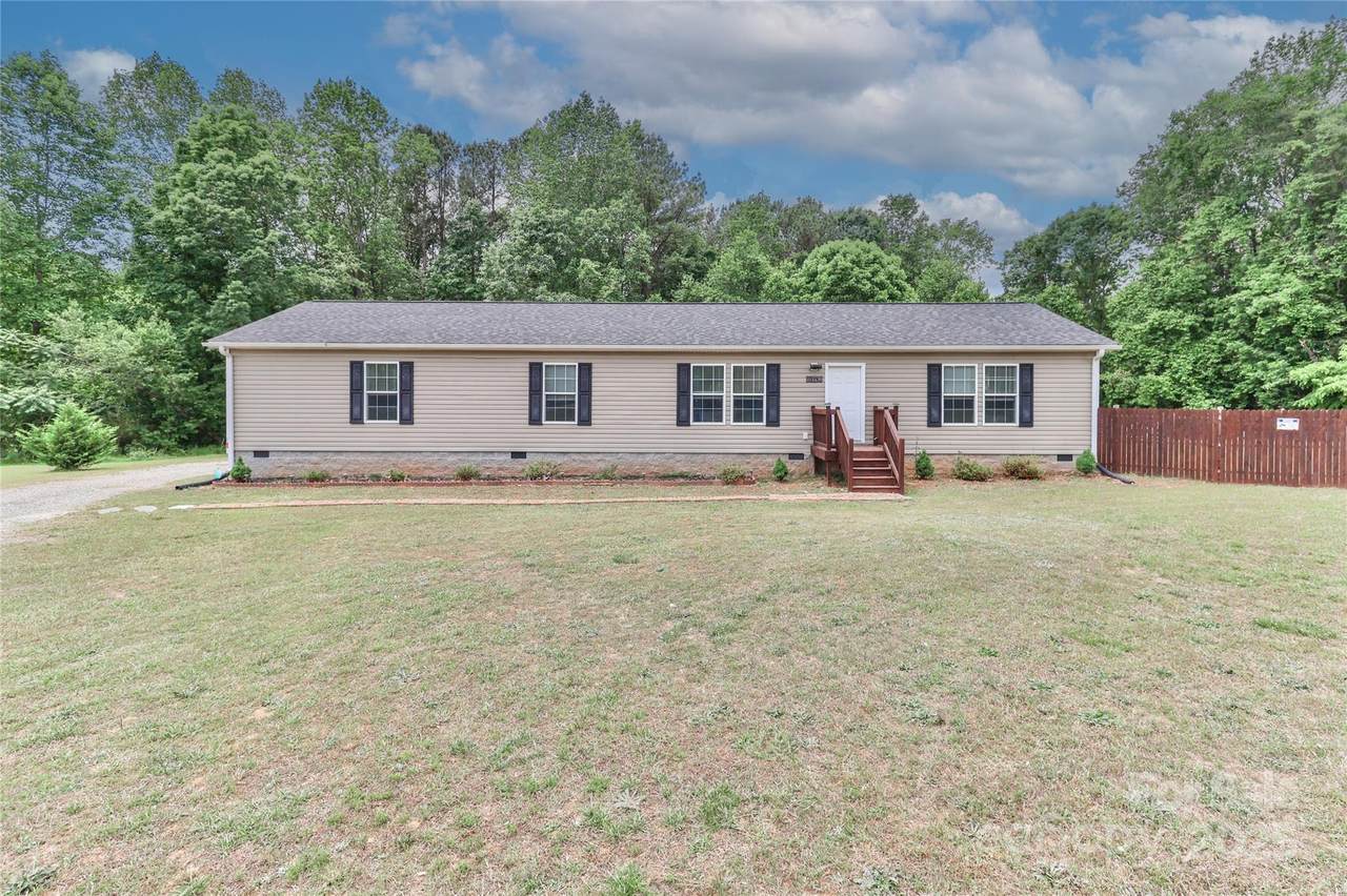 119 Marietta Road - Photo 1