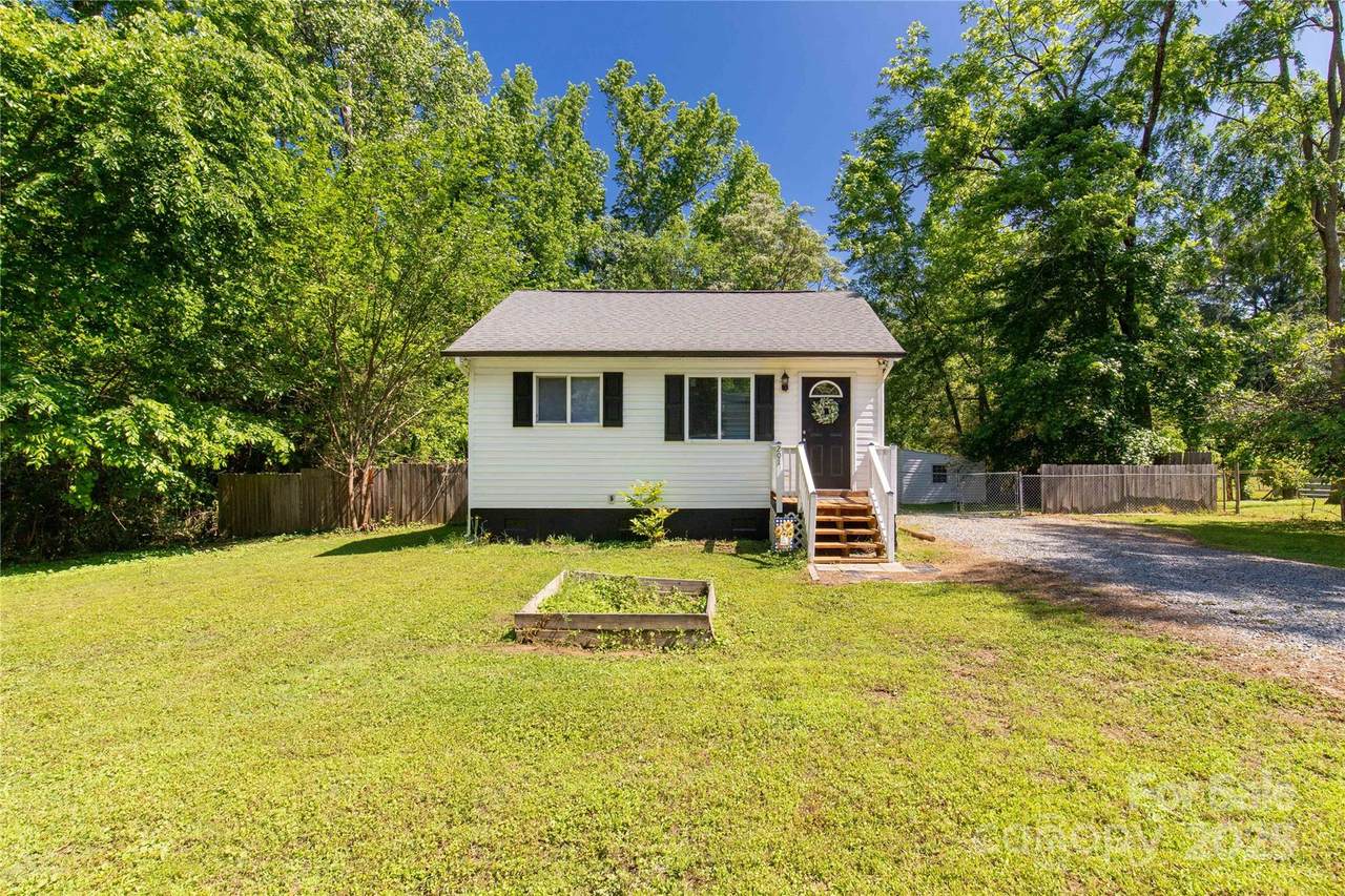 201 Trinity Street - Photo 1