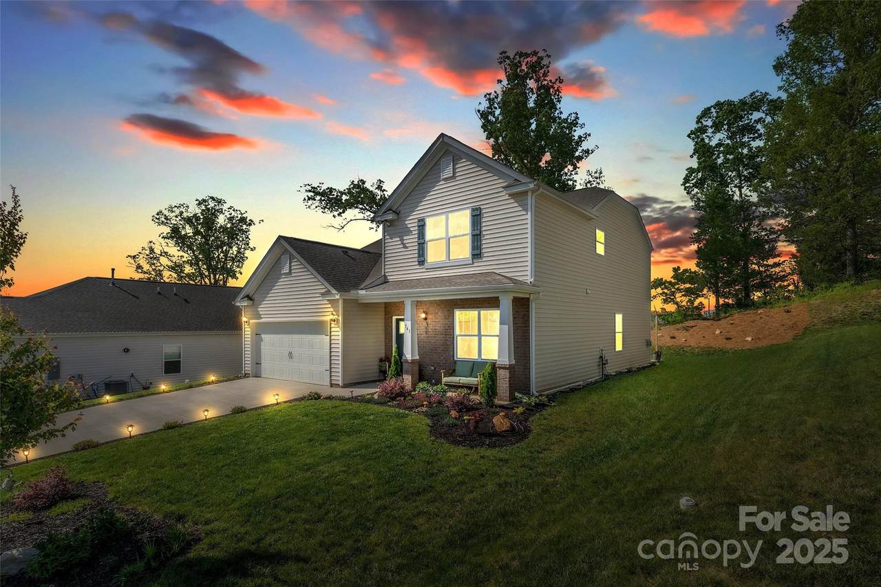 761 Fountain Park Boulevard - Photo 1