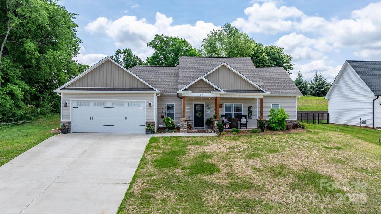 4949 Southview Drive - Photo 1