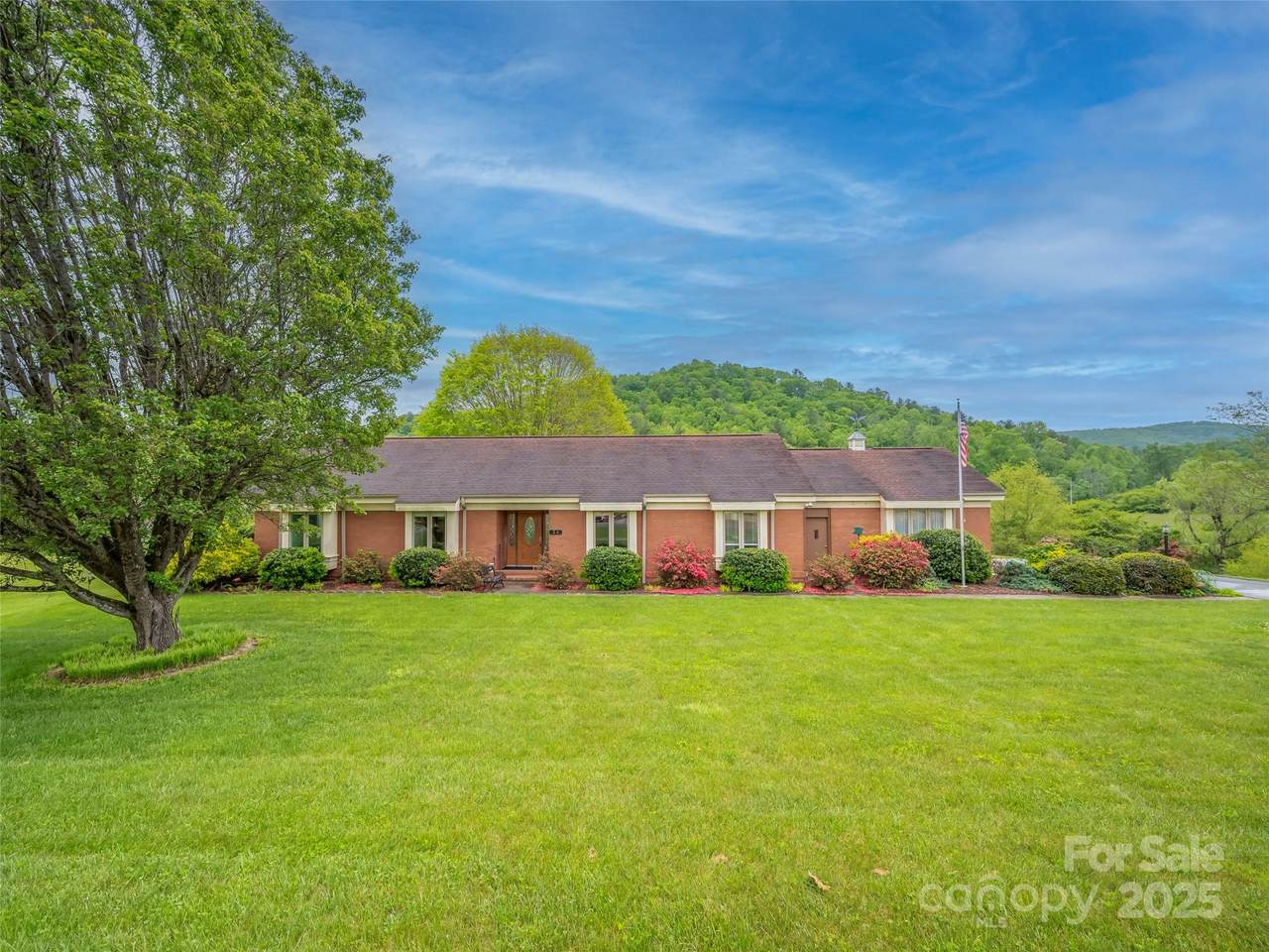 24 Beaumont Drive - Photo 1