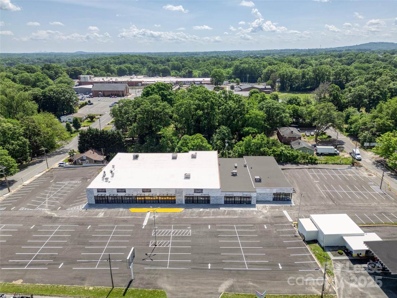 1600 York Road - Photo 1