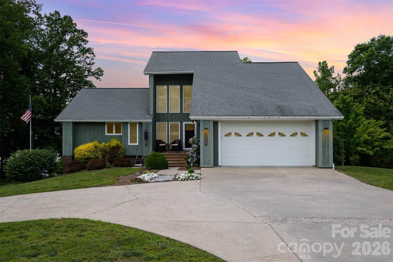 3005 Vernell Lane - Photo 1
