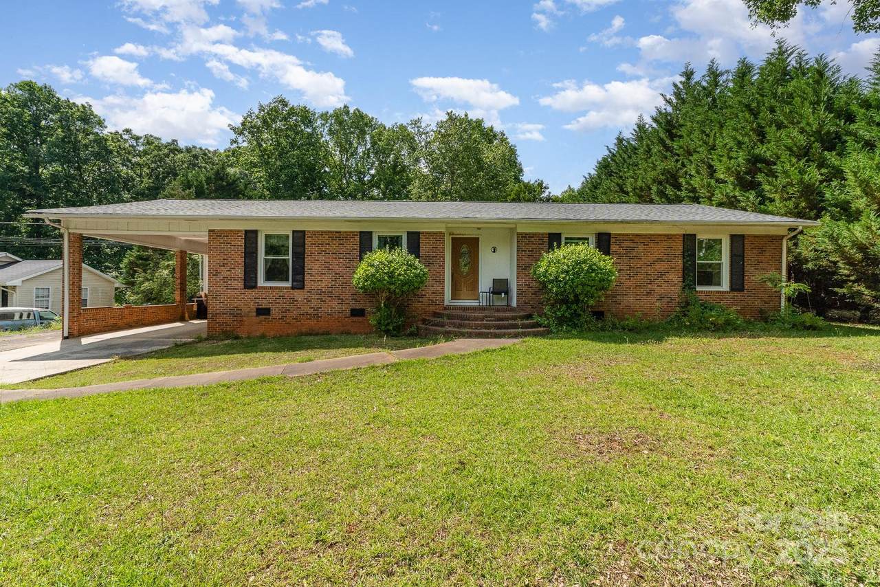 2718 Ridgewood Lane - Photo 1