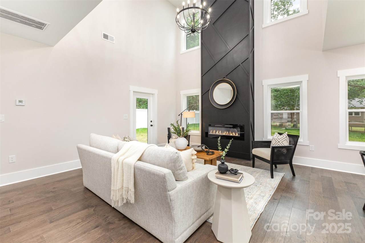 9527 Walkers Ferry Road - Photo 1