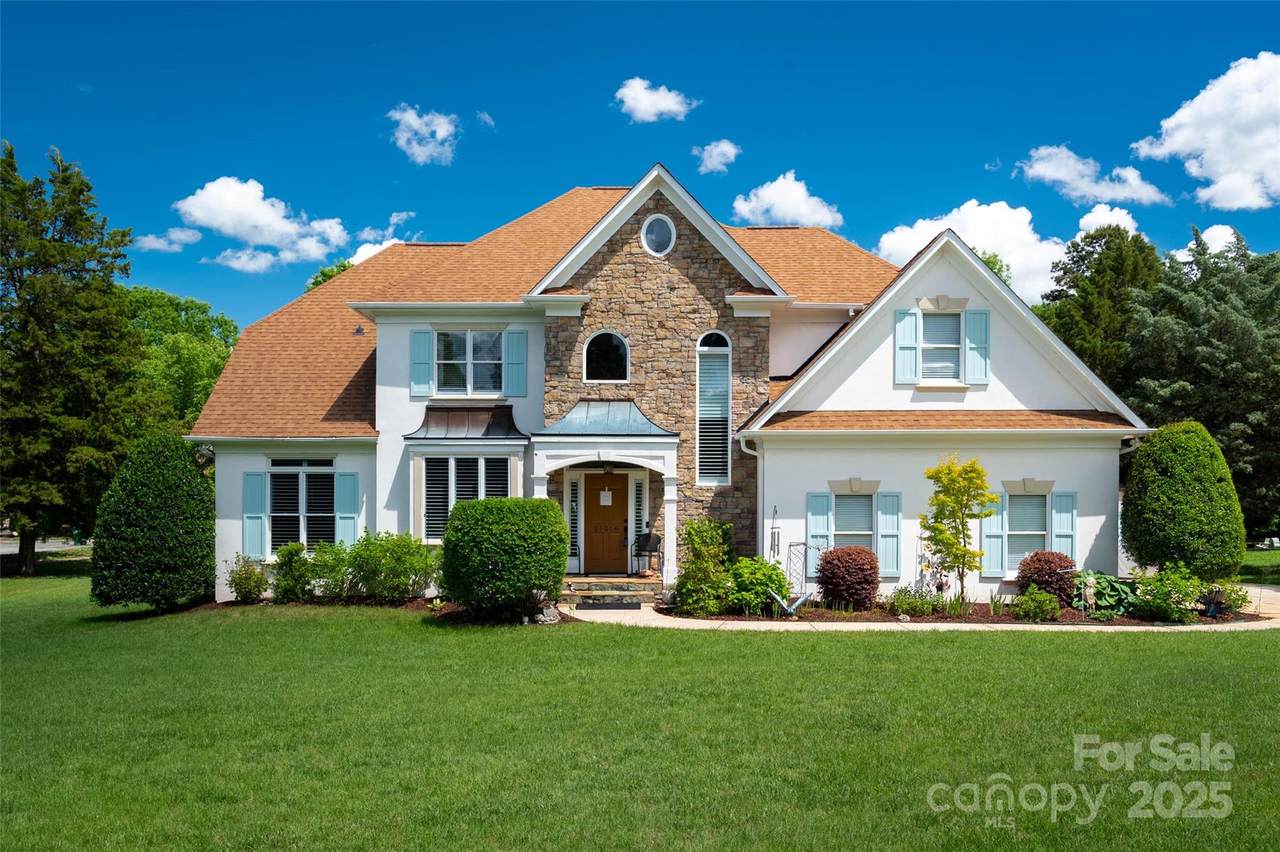 21216 Norman Shores Drive - Photo 1