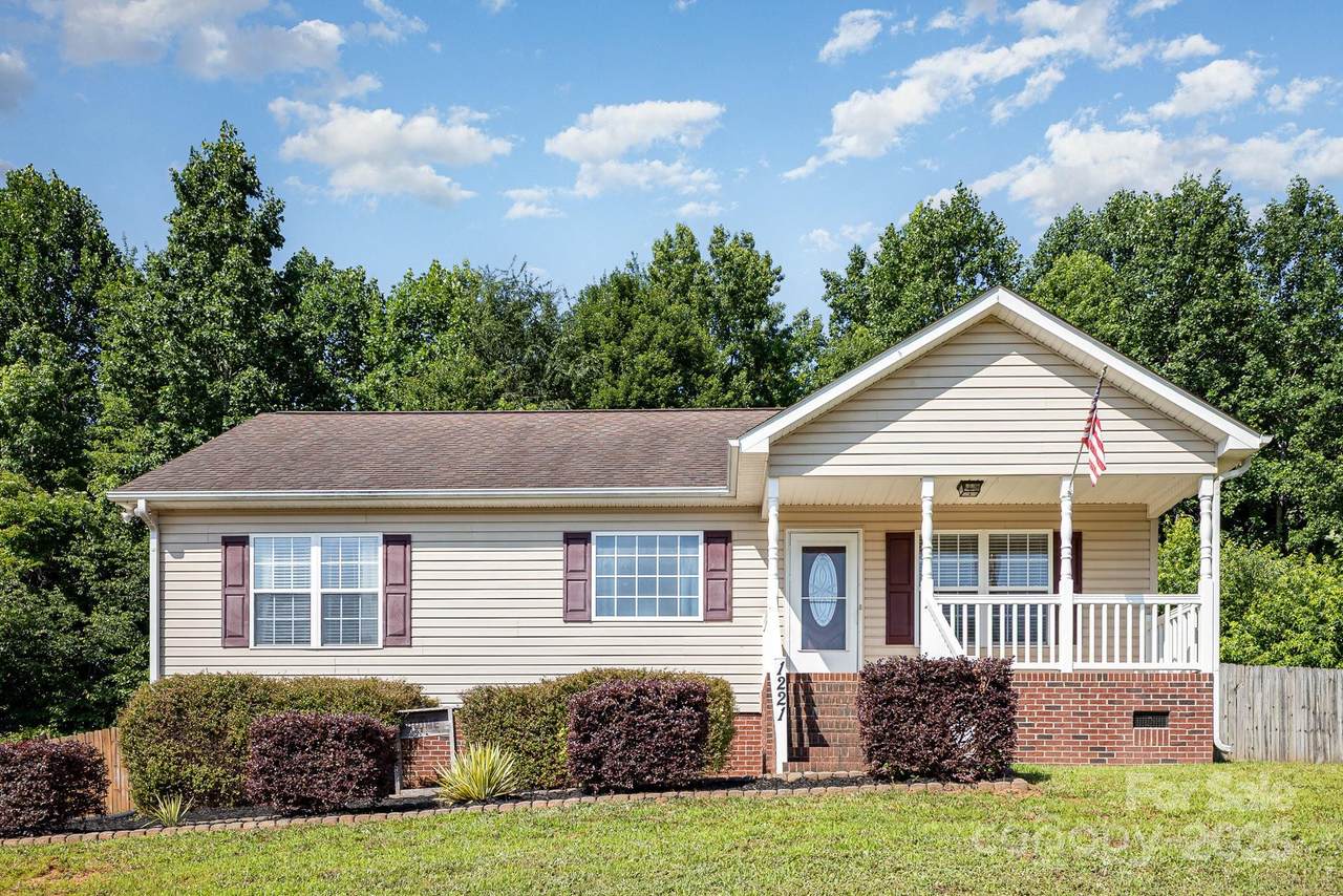 1221 Woodpecker Drive - Photo 1