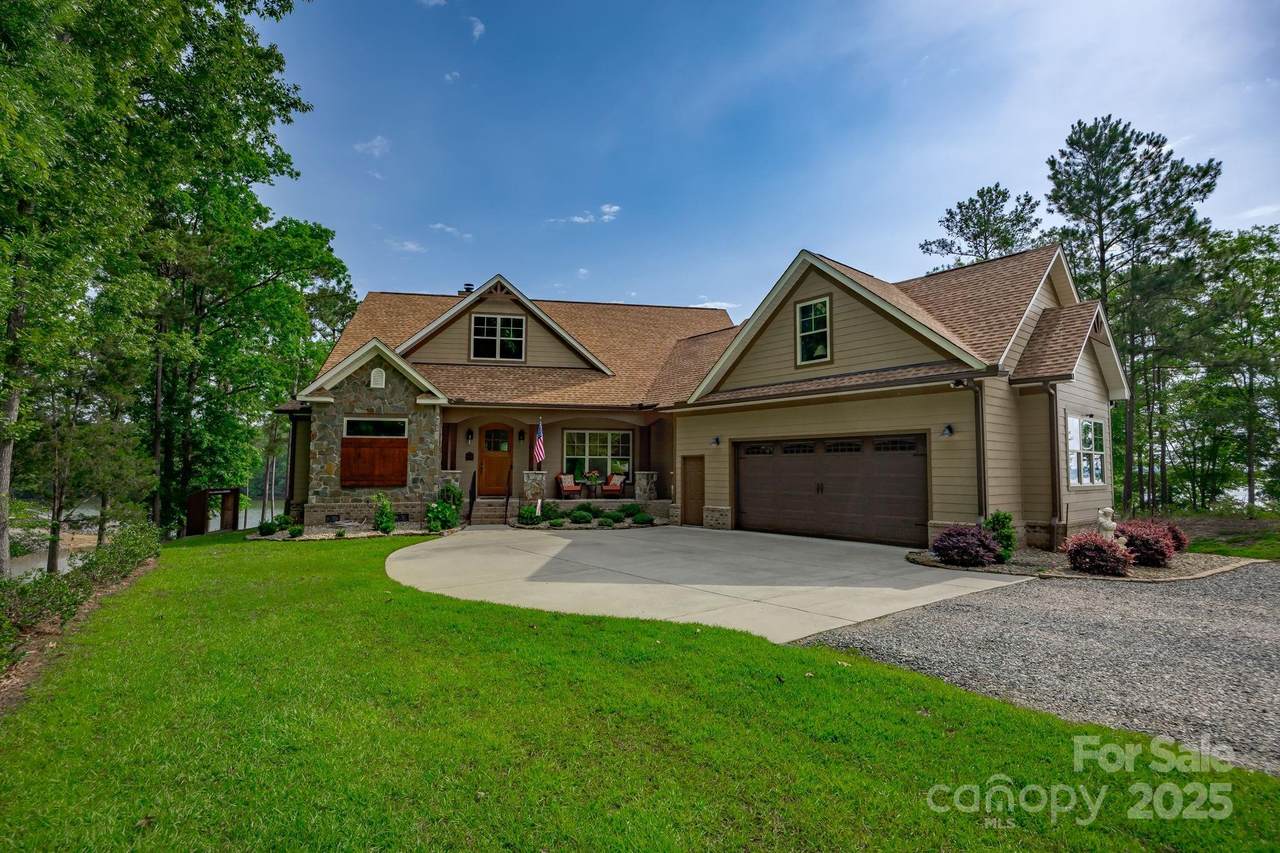 1099 Retreat Way - Photo 1
