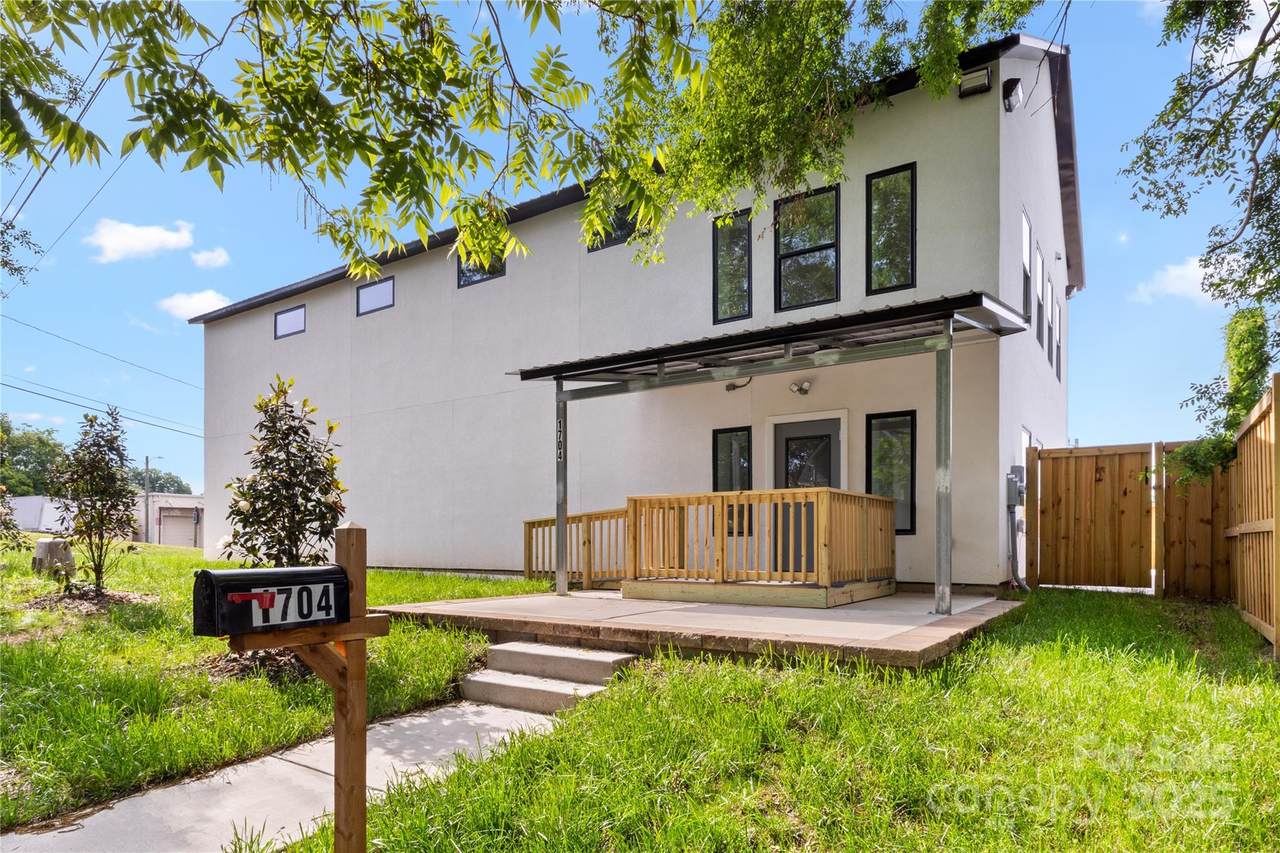 1704 Overman Avenue - Photo 1