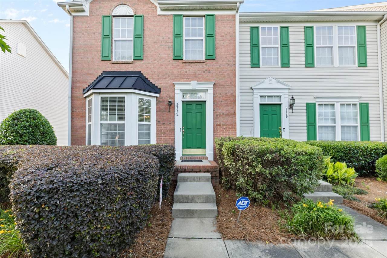 9775 Mallard Glen Drive - Photo 1