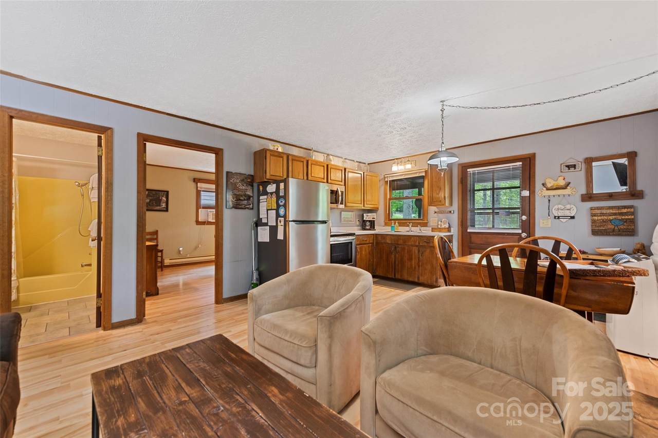 37 Sassafras Lane - Photo 1