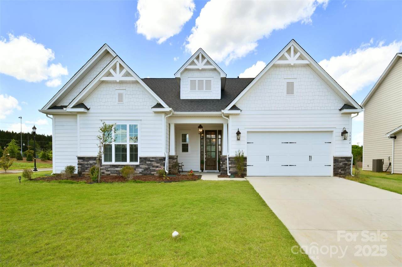 3924 Dahlia Drive - Photo 1