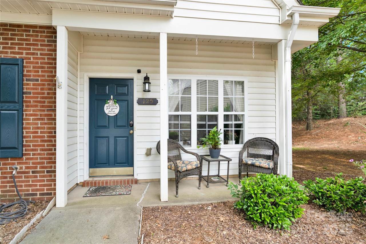 125 Lynch Circle - Photo 1