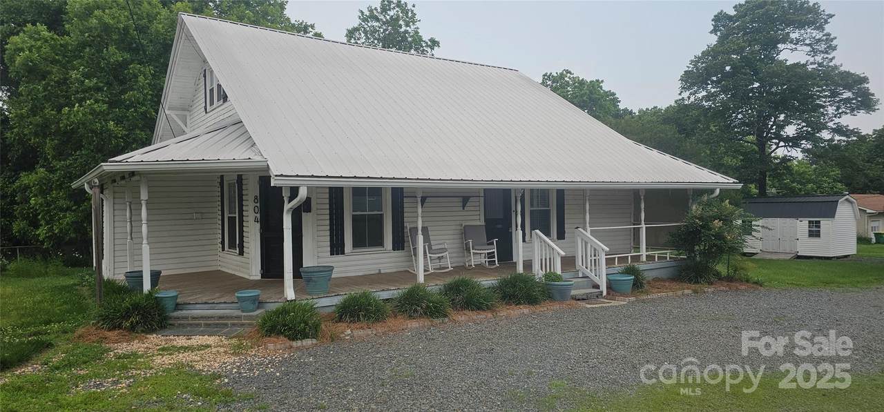 804 Main Street - Photo 1