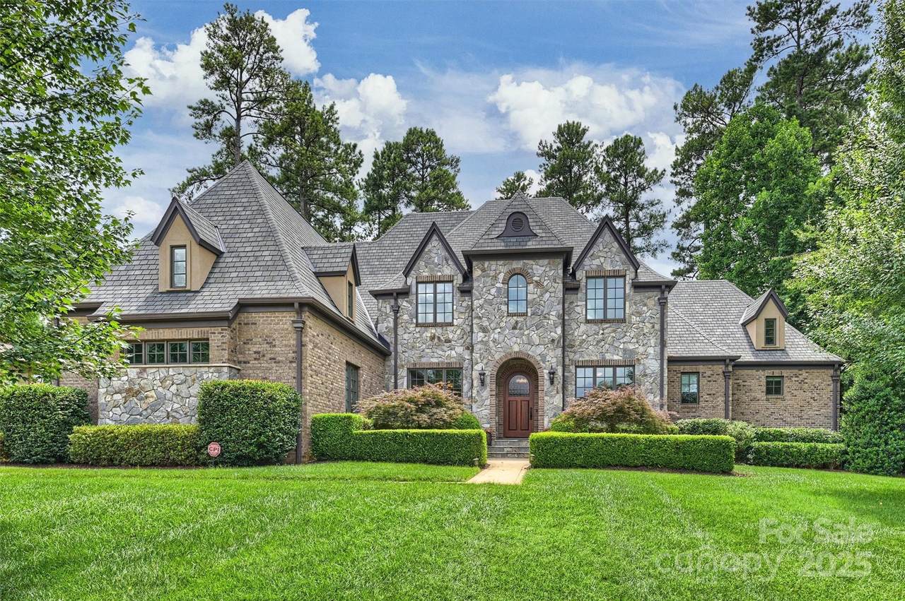 3032 Kings Manor Drive - Photo 1