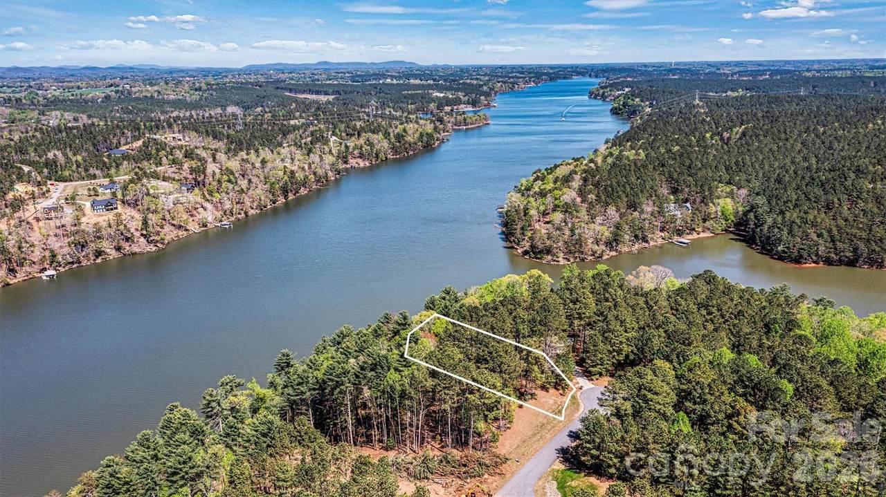 106 Pier Point Drive - Photo 1