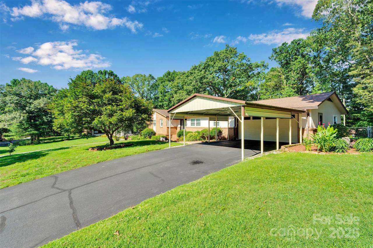 2326 Horseshoe Bend Road - Photo 1