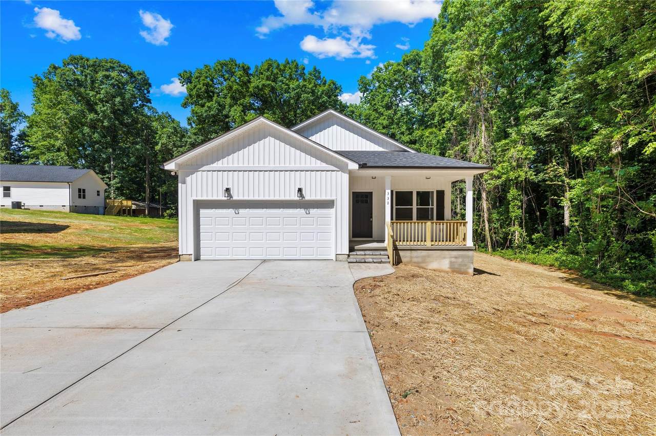 332 Hollingswood Drive - Photo 1