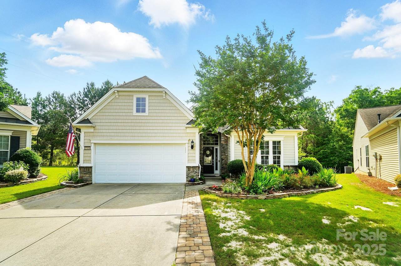 15116 Legend Oaks Court - Photo 1